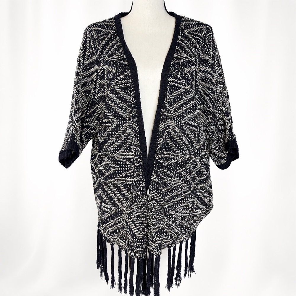 Blu Pepper Open Front Black White Boho Knit Cardigan Poncho Fringe Size S